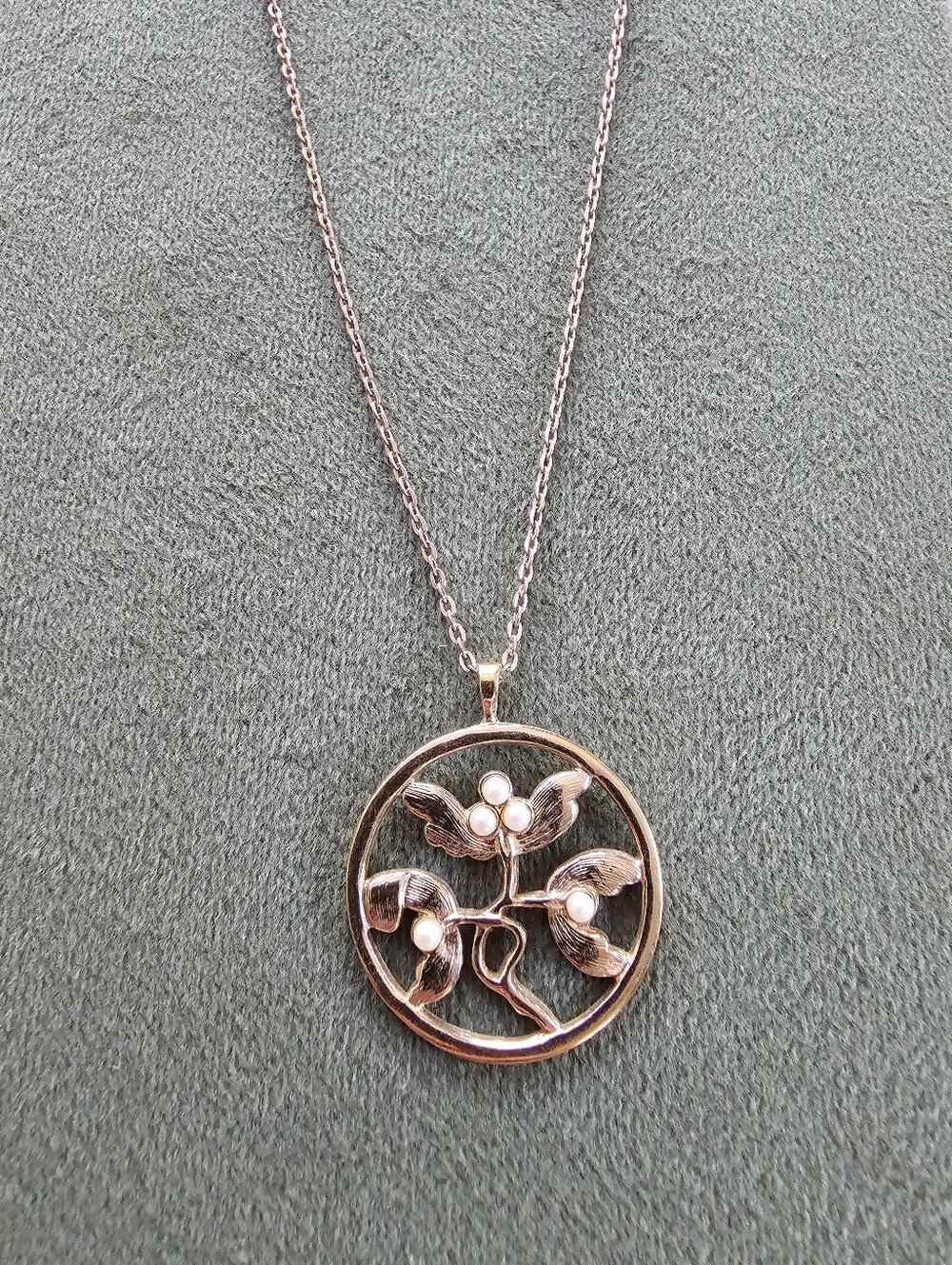 Vintage Avon Necklace